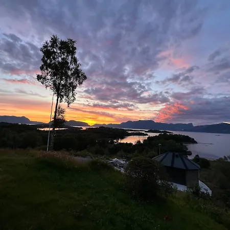 By Sognefjorden *